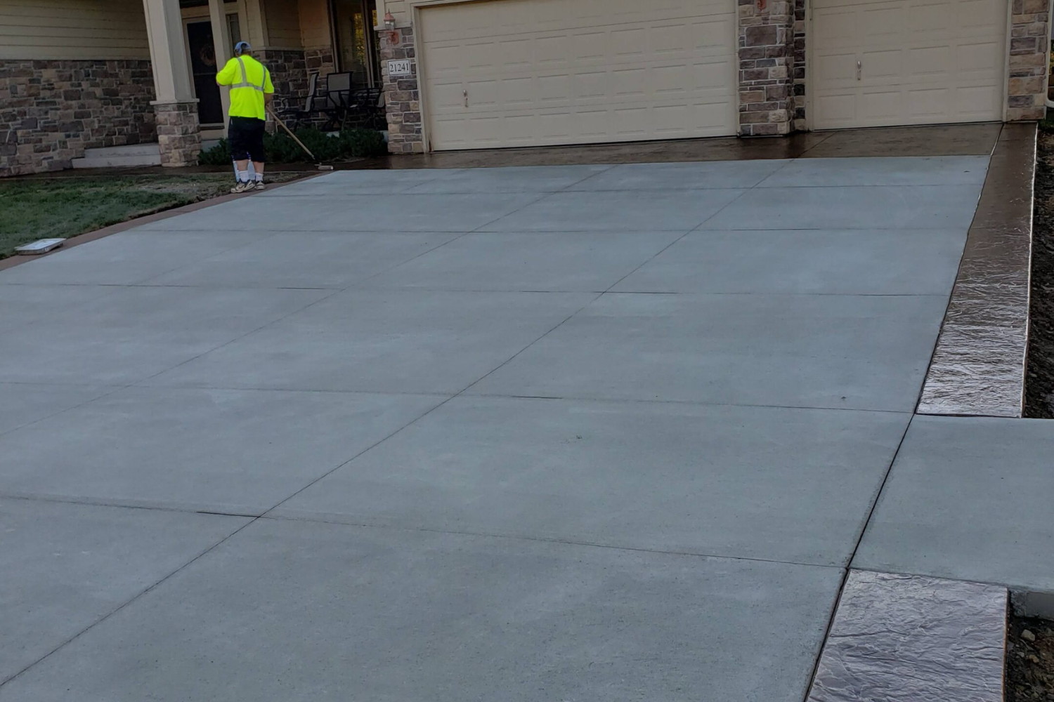 Homeowner Guide to Concrete Driveway Replacement